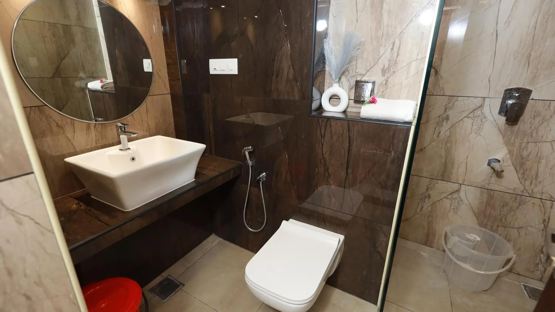 Liwa Tower Hotel & Business Center Kunnamkulam