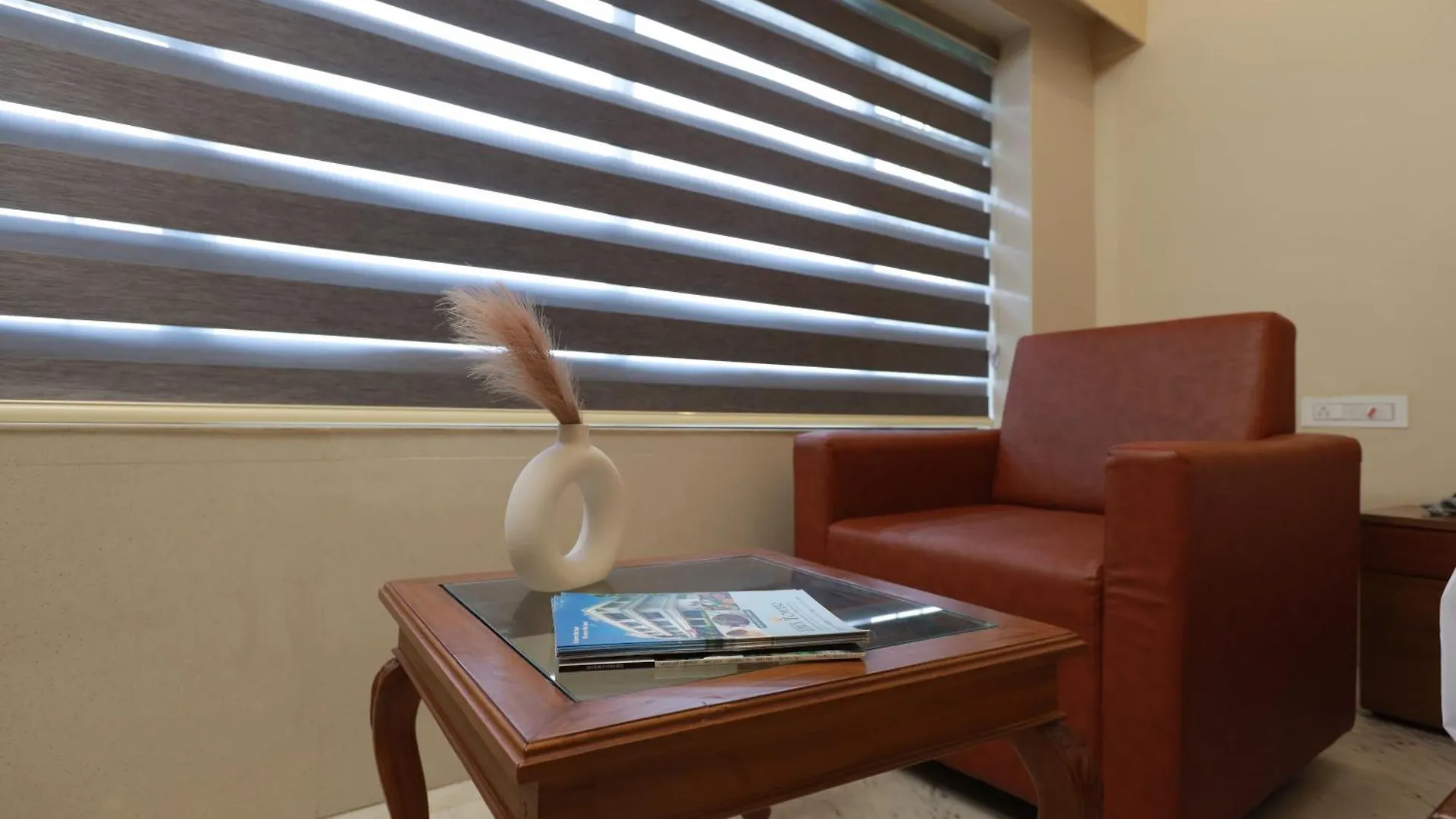 Liwa Tower Hotel & Business Center Kunnamkulam