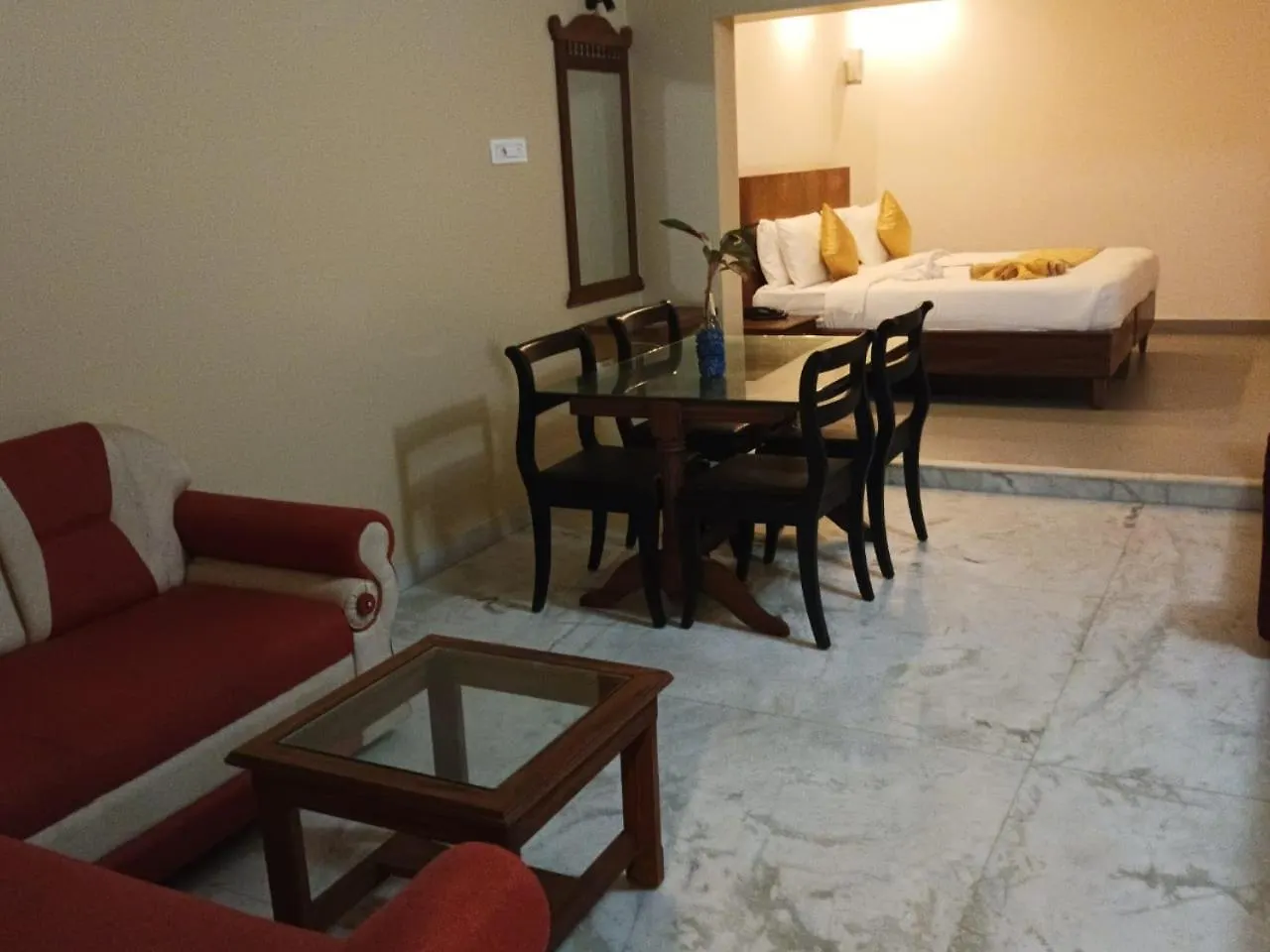 Liwa Tower Hotel & Business Center Kunnamkulam India