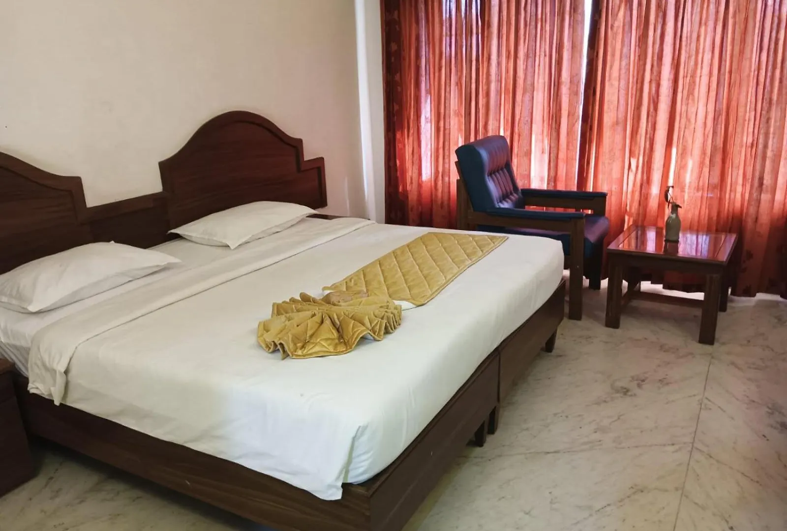 Liwa Tower Hotel & Business Center Kunnamkulam